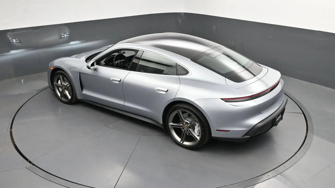 2024 Porsche Taycan WP0AB2Y10RSA36413