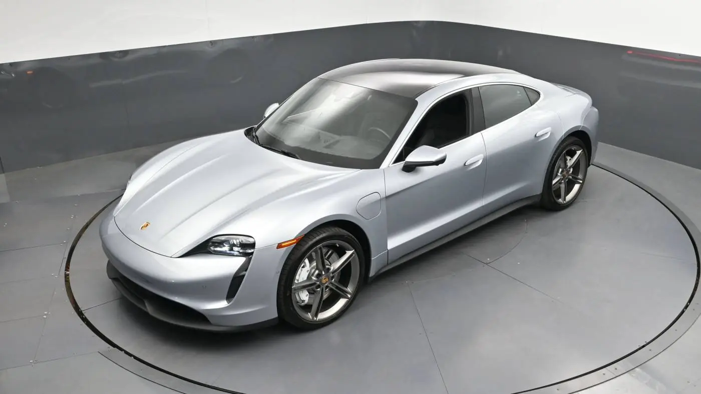 2024 Porsche Taycan WP0AB2Y10RSA36413