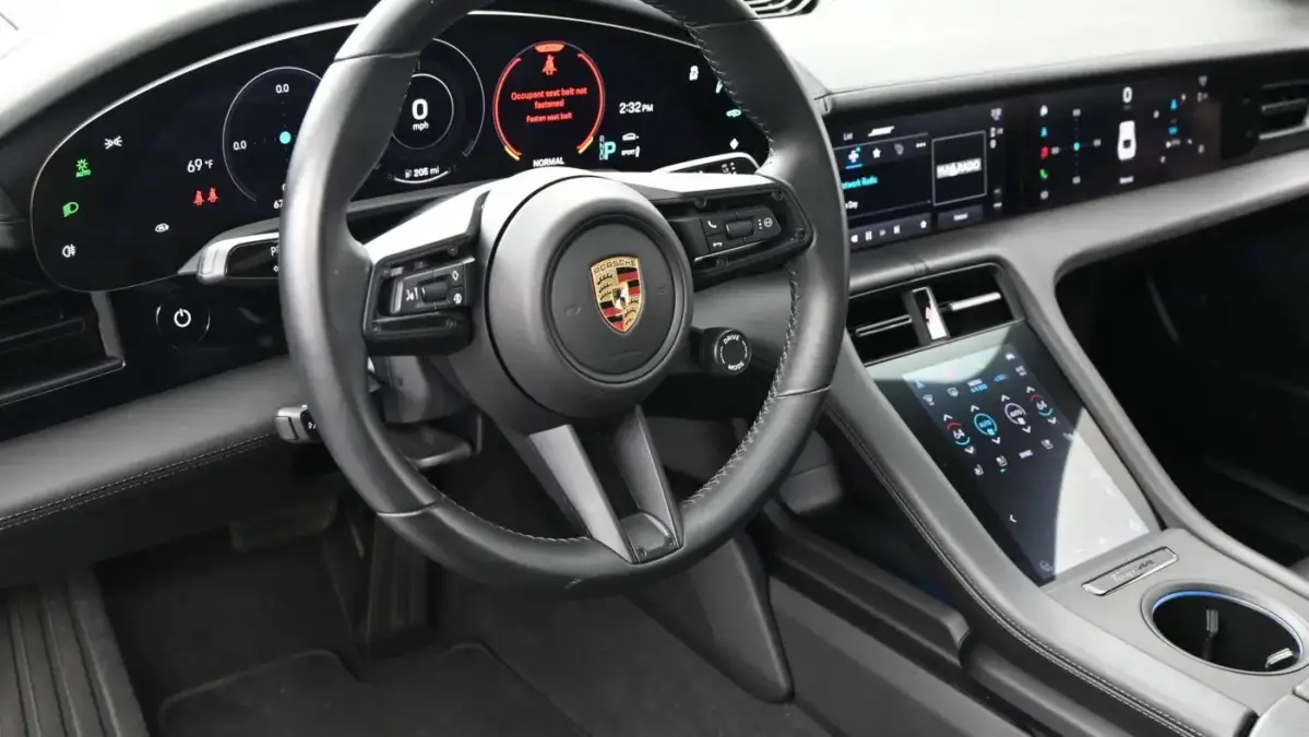 2024 Porsche Taycan - Images - 4