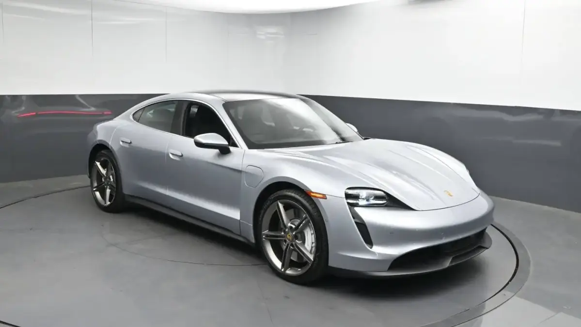 2024 Porsche Taycan - Images - 28