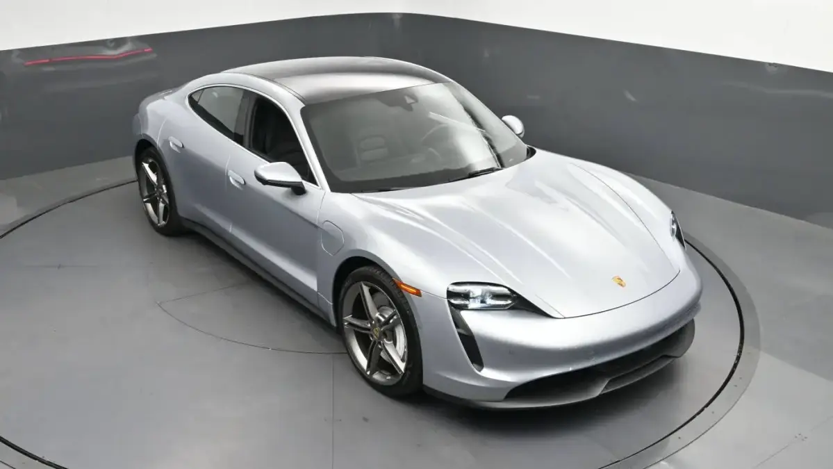 2024 Porsche Taycan - Images - 40