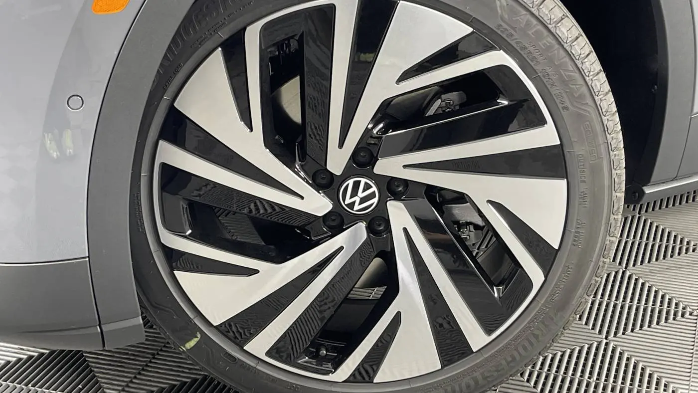 2025 Volkswagen ID.4 1V2JSPE85SC004776