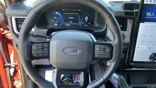 2022 Ford F-150 Lightning 1FT6W1EV8NWG02104