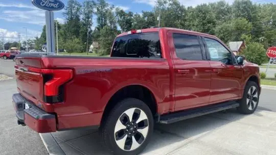 2022 Ford F-150 Lightning 1FT6W1EV8NWG02104
