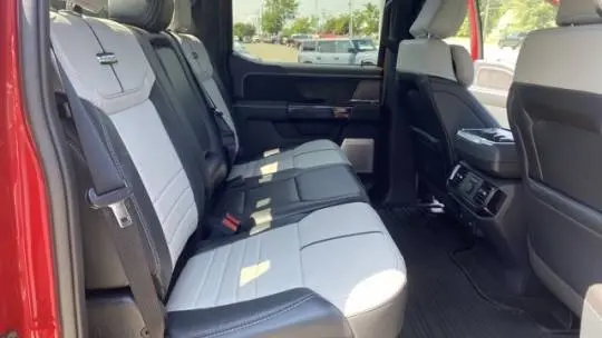 2022 Ford F-150 Lightning 1FT6W1EV8NWG02104