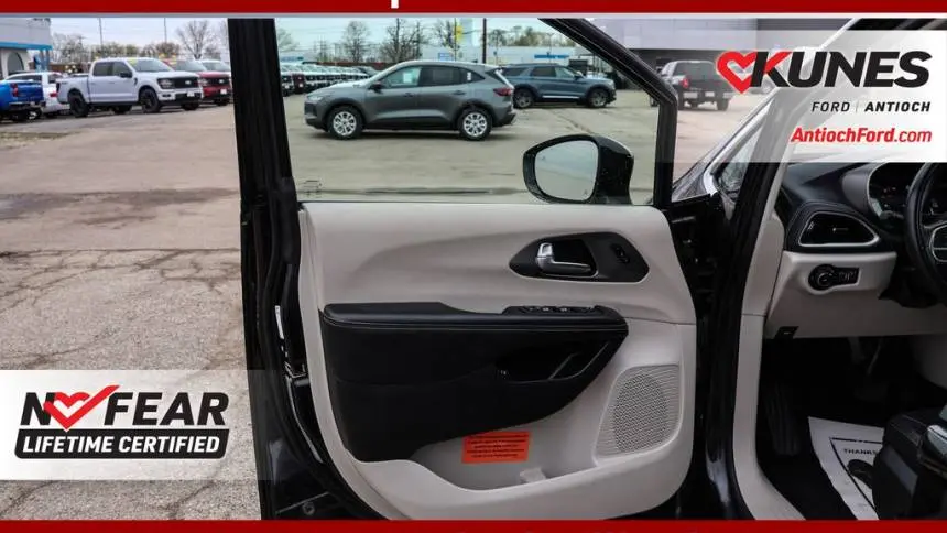 2022 Chrysler Pacifica 2C4RC1L77NR120209
