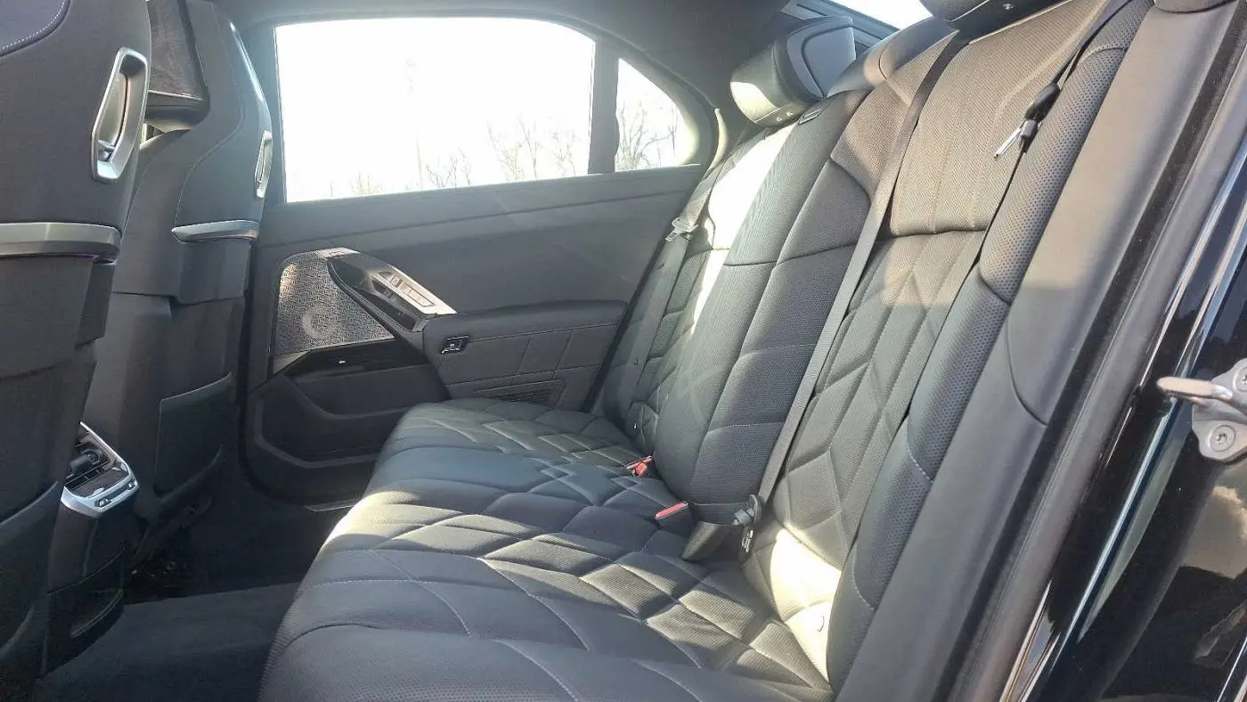 2024 BMW i7 WBY53EJ00RCP11037