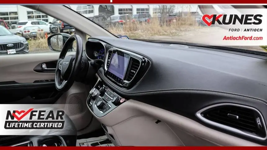 2022 Chrysler Pacifica 2C4RC1L77NR120209