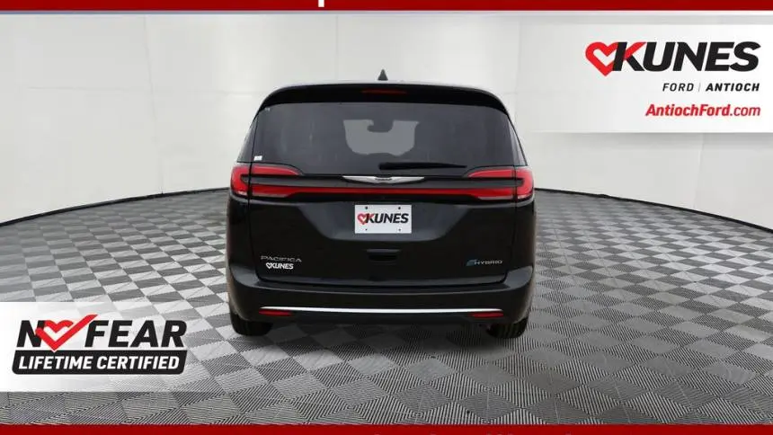 2022 Chrysler Pacifica 2C4RC1L77NR120209