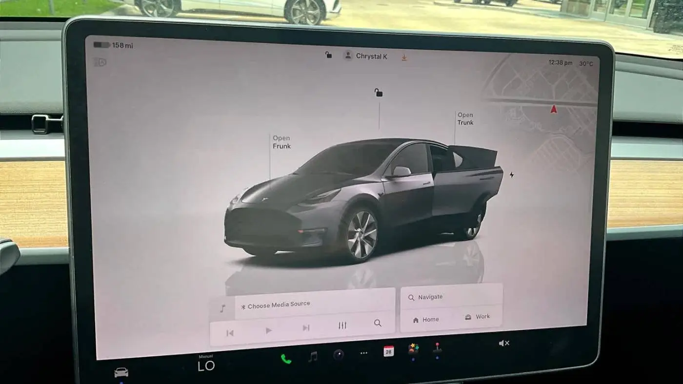 2023 Tesla Model Y 7SAYGDEE1PA090880