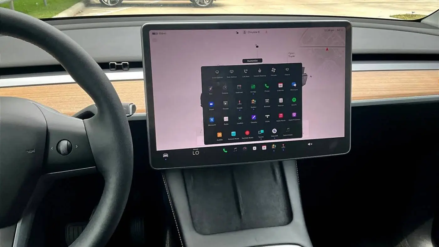 2023 Tesla Model Y 7SAYGDEE1PA090880