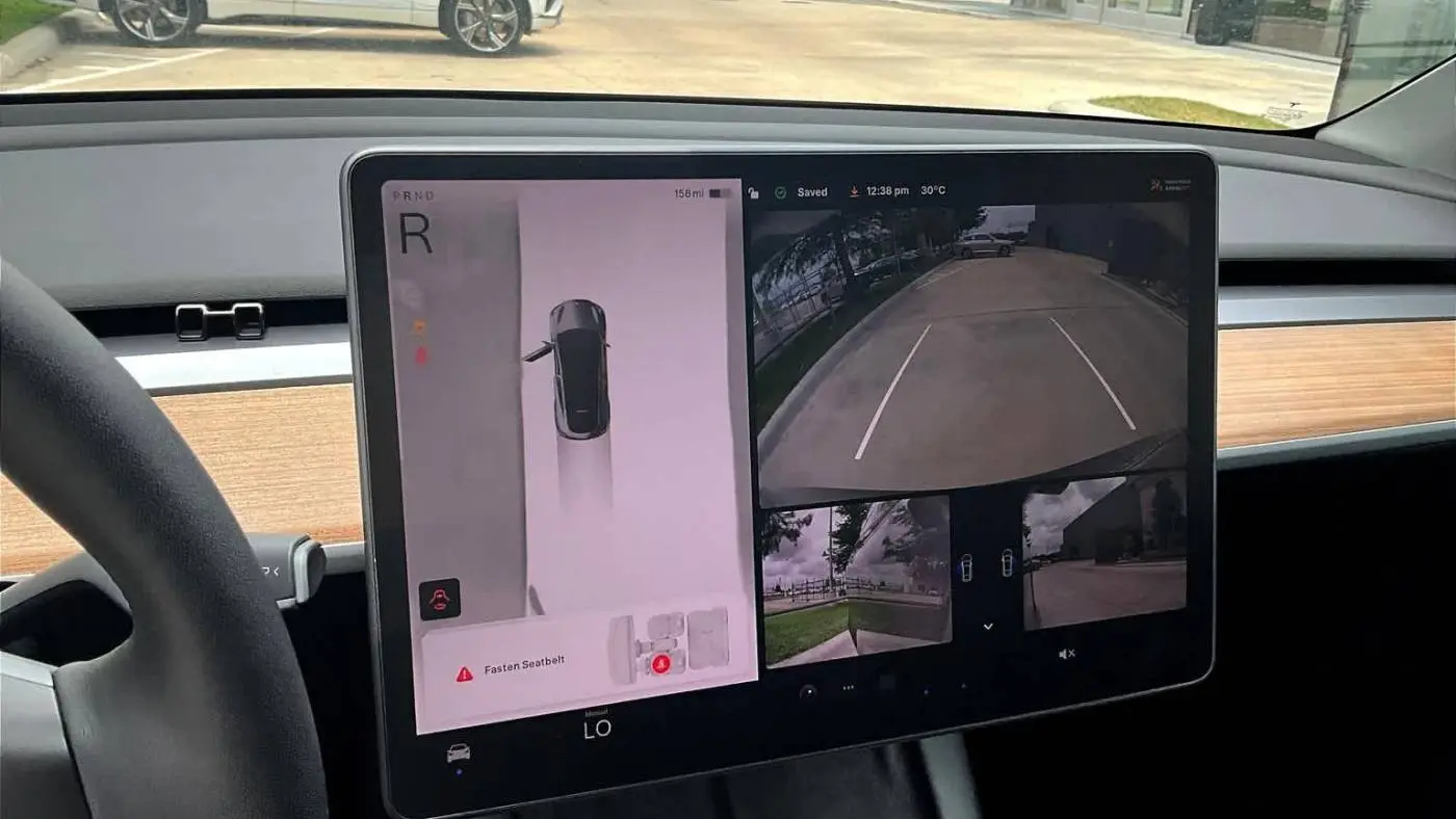 2023 Tesla Model Y 7SAYGDEE1PA090880