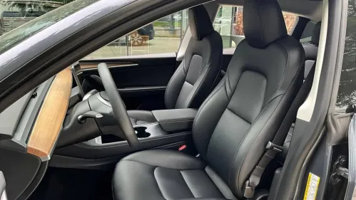 2023 Tesla Model Y 7SAYGDEE1PA090880