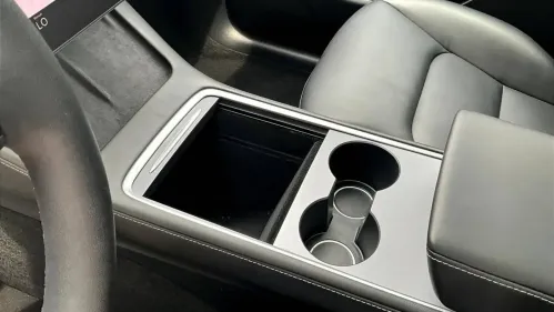 2023 Tesla Model Y 7SAYGDEE1PA090880