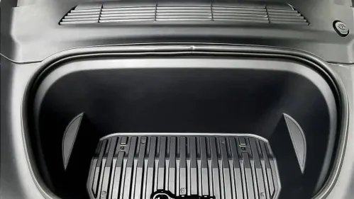 2023 Tesla Model Y 7SAYGDEE1PA090880