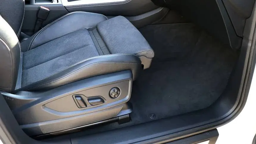 2022 Audi Q5 WA1E2BFY3N2016613
