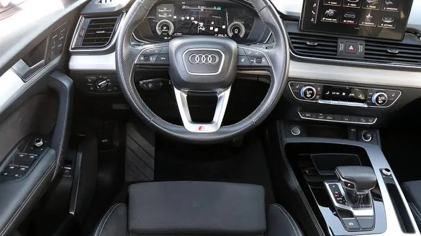 2022 Audi Q5 WA1E2BFY3N2016613