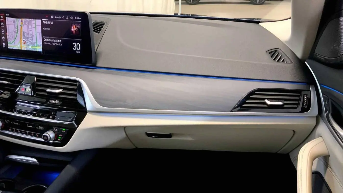 2022 BMW 5 Series WBA33AG01NCK31296