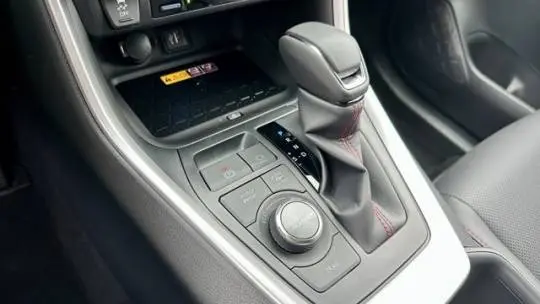 2025 Toyota RAV4 Plug-In Hybrid JTMFB3FV3SD254354