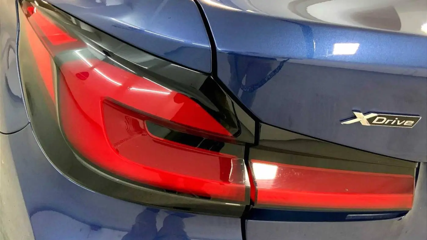 2022 BMW 5 Series WBA33AG01NCK31296
