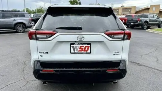2025 Toyota RAV4 Plug-In Hybrid JTMFB3FV3SD254354