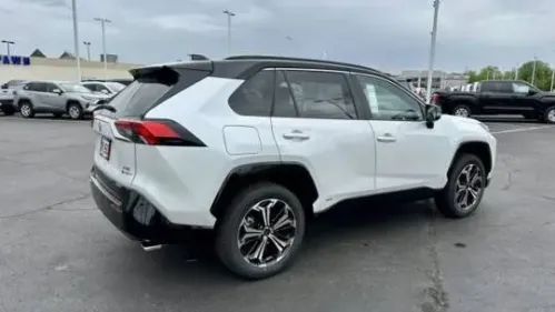 2025 Toyota RAV4 Plug-In Hybrid JTMFB3FV3SD254354