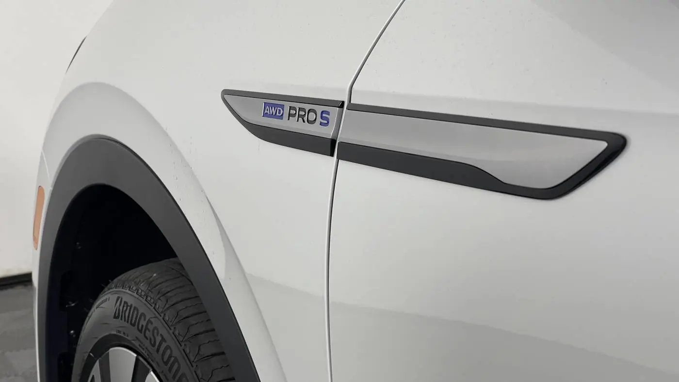2025 Volkswagen ID.4 1V2JSPE86SC002762