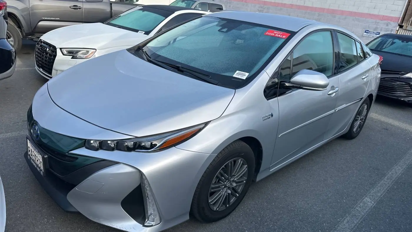 2017 Toyota Prius Prime JTDKARFPXH3037968