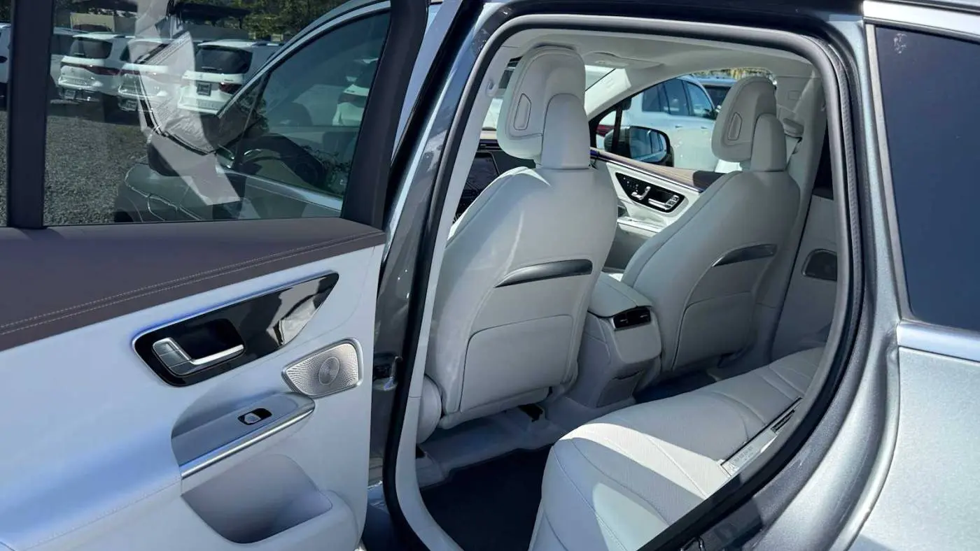 2024 Mercedes EQE SUV 4JGGM2BB8RA056221