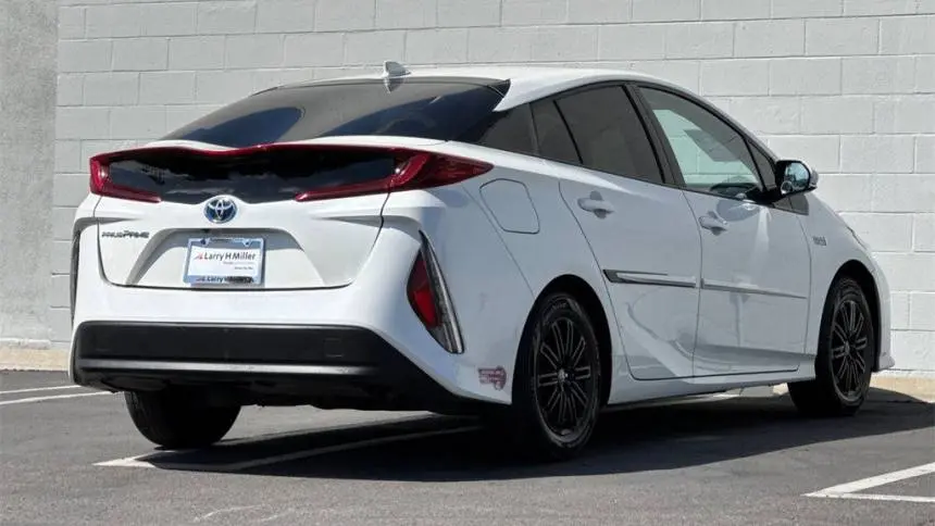 2017 Toyota Prius Prime JTDKARFP3H3034801