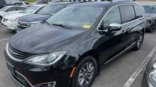 2019 Chrysler Pacifica 2C4RC1N75KR722261