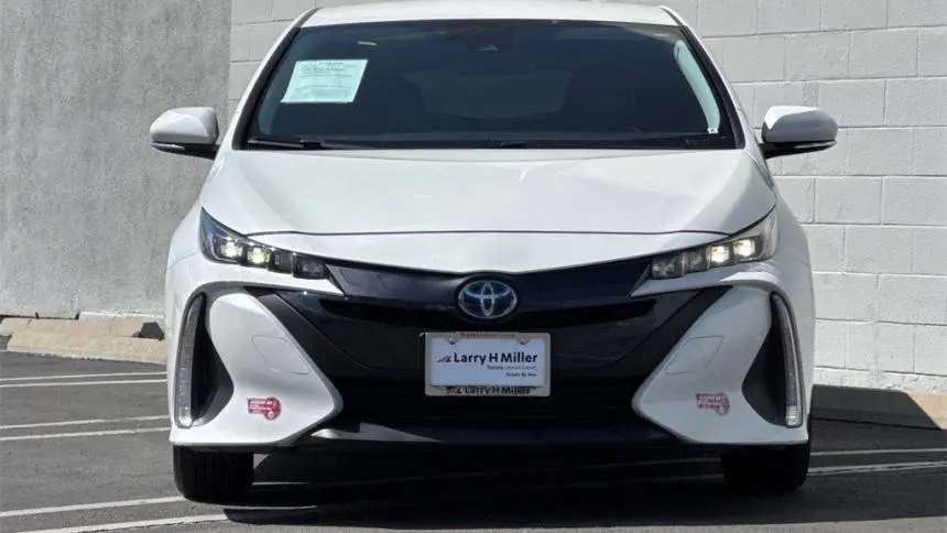 2017 Toyota Prius Prime JTDKARFP3H3034801