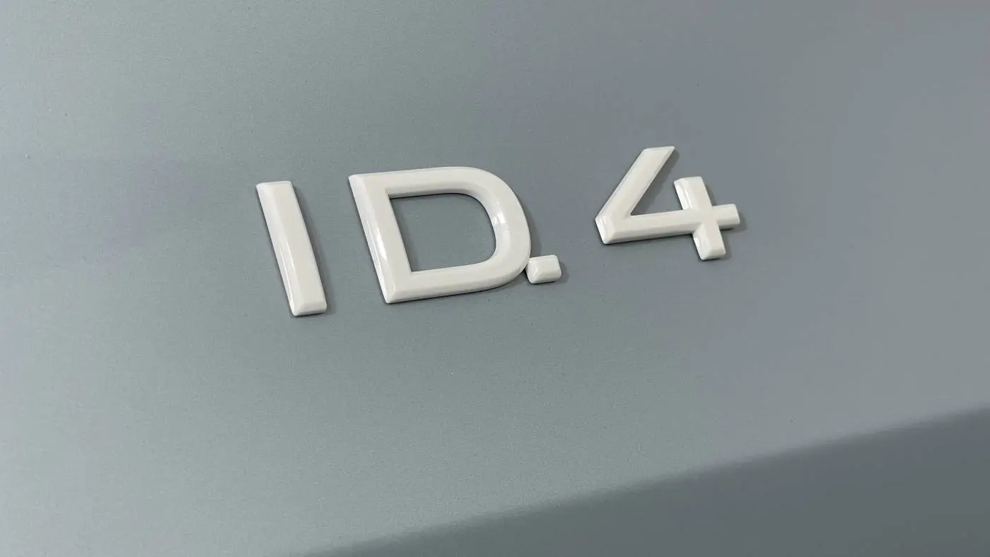 2025 Volkswagen ID.4 1V2DSPE82SC004375