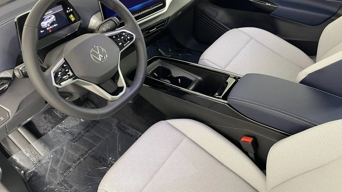 2025 Volkswagen ID.4 1V2DSPE82SC004375
