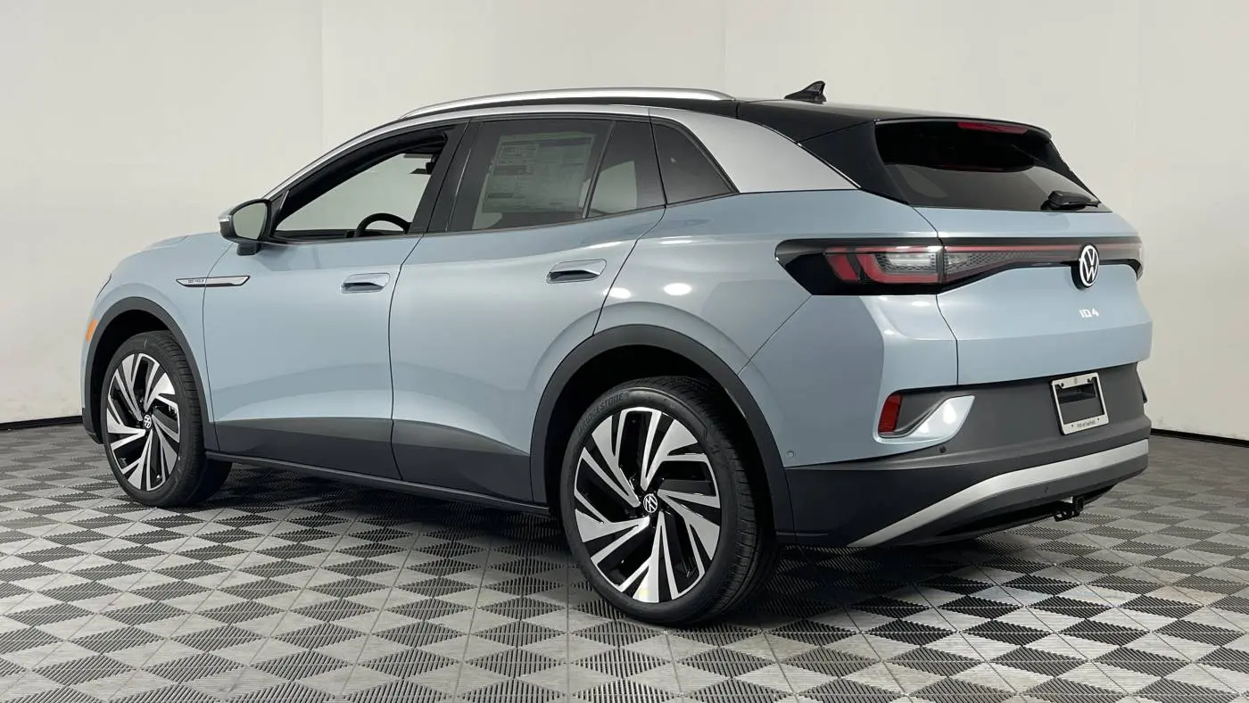 2025 Volkswagen ID.4 1V2DSPE82SC004375