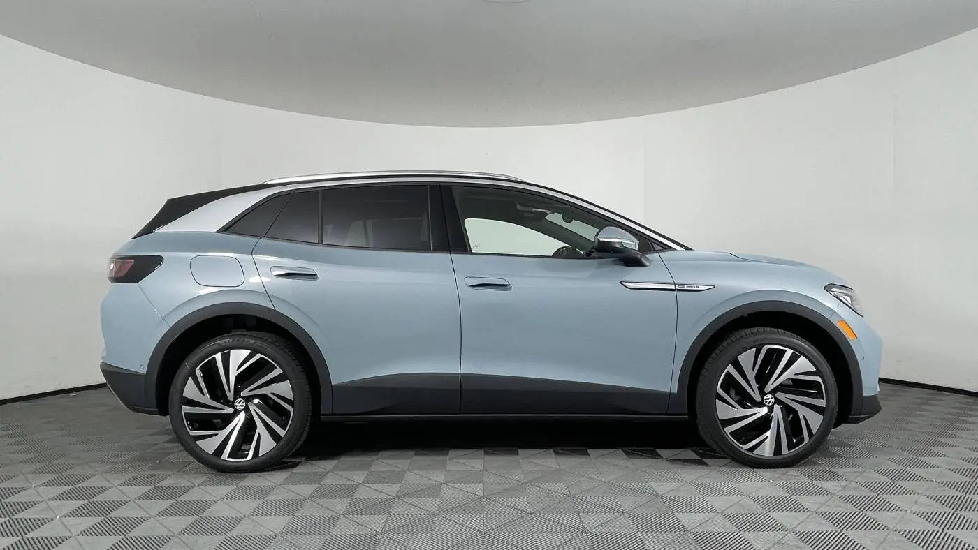 2025 Volkswagen ID.4 1V2DSPE82SC004375
