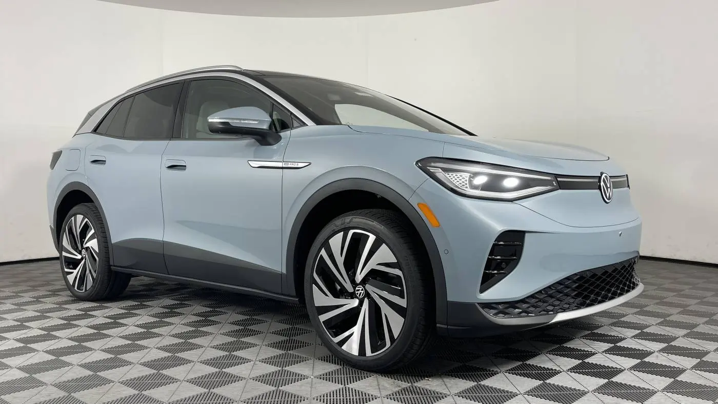 2025 Volkswagen ID.4 1V2DSPE82SC004375