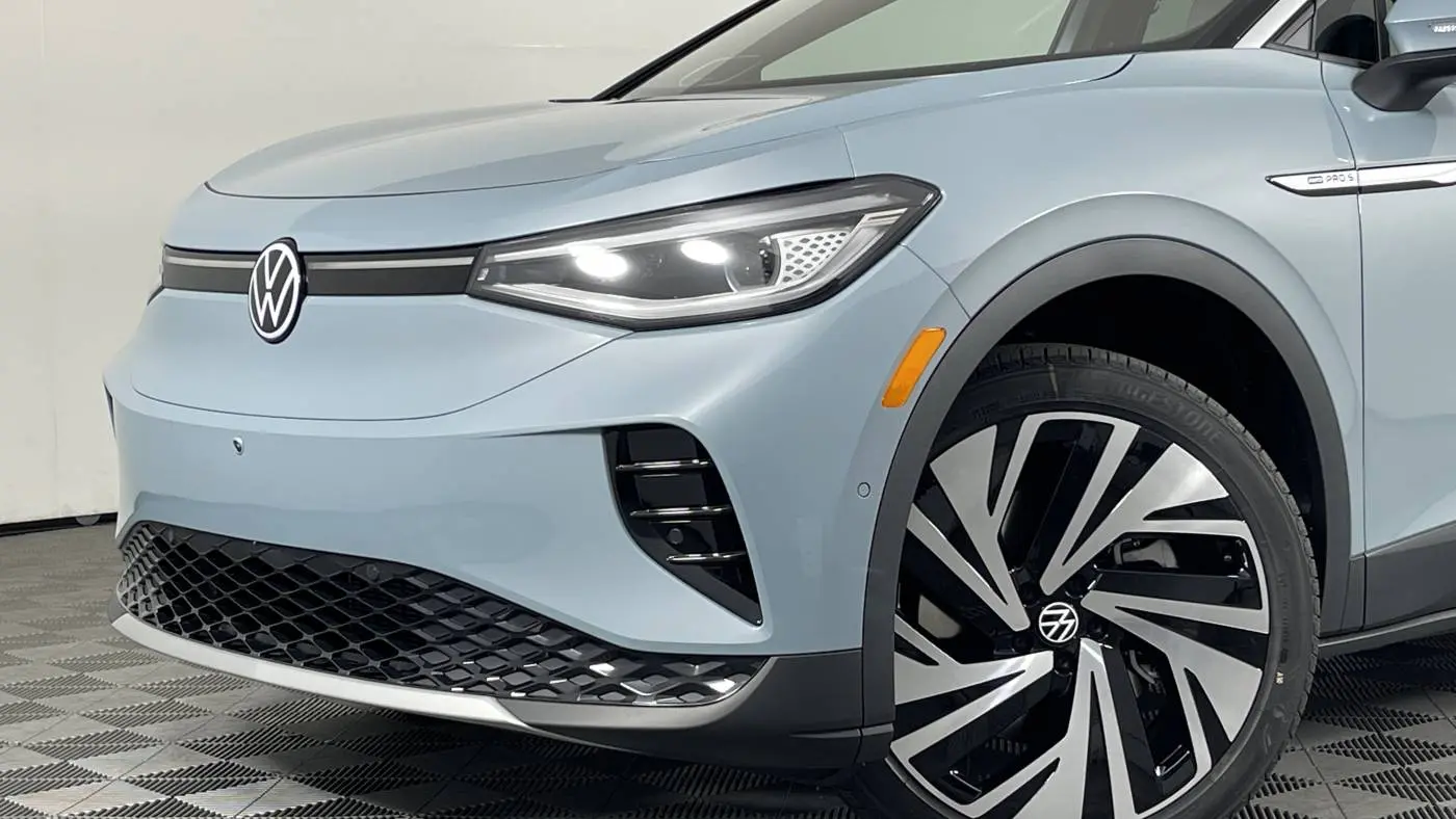 2025 Volkswagen ID.4 1V2DSPE82SC004375