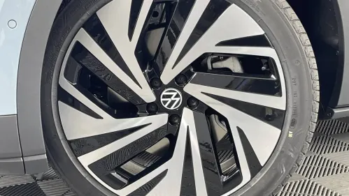 2025 Volkswagen ID.4 1V2DSPE82SC004375