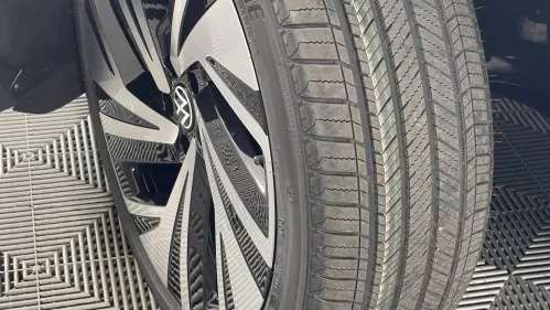 2025 Volkswagen ID.4 1V2DSPE82SC004375