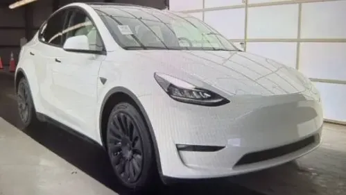 2022 Tesla Model Y 7SAYGDEE4NF365819