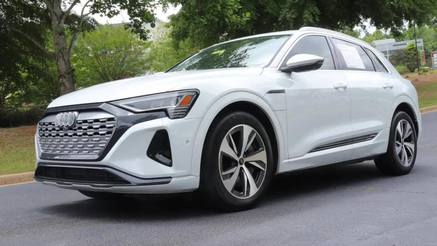 2024 Audi Q8 e-tron WA15AAGE5RB026132