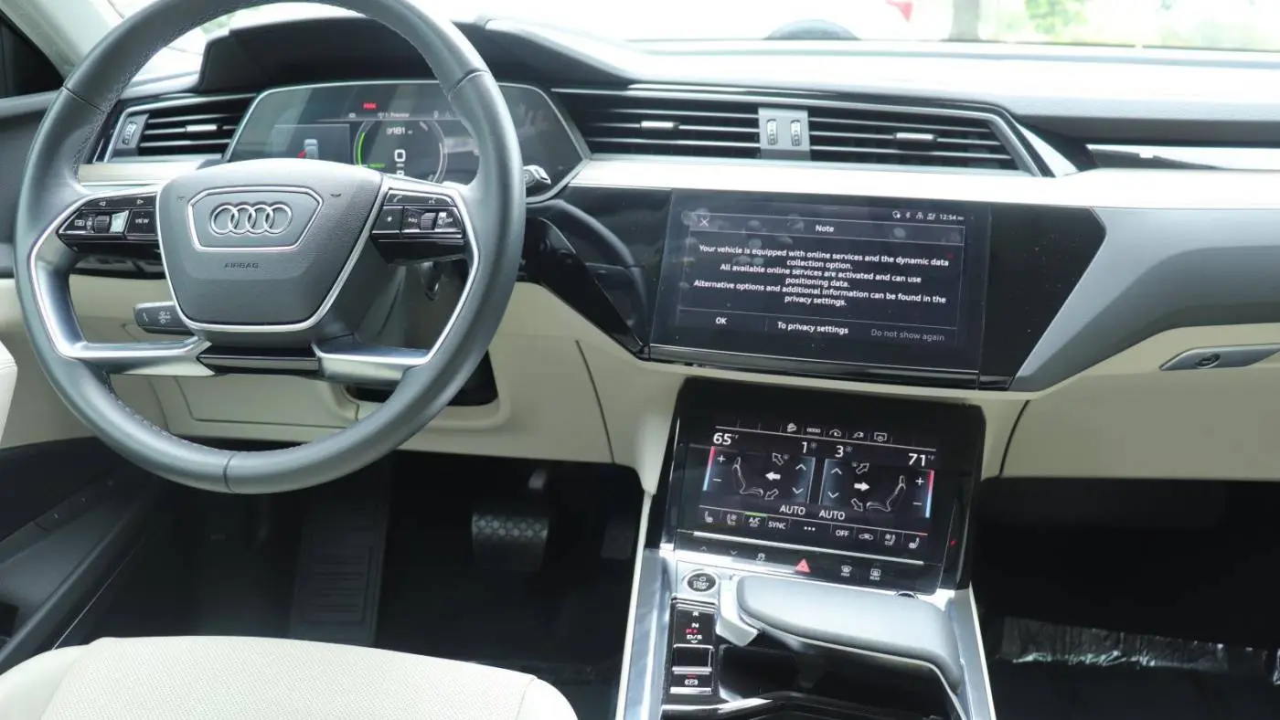 2024 Audi Q8 e-tron WA15AAGE5RB026132