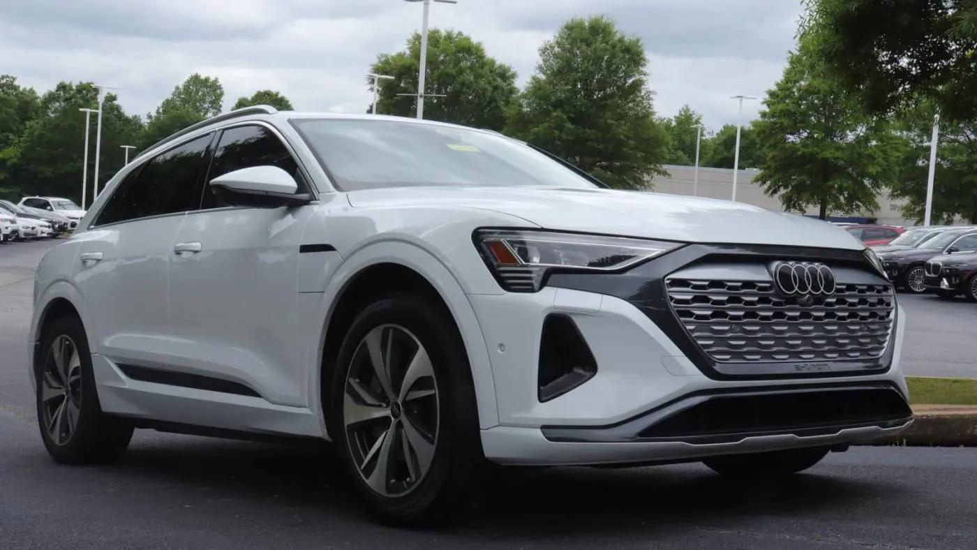 2024 Audi Q8 e-tron WA15AAGE5RB026132