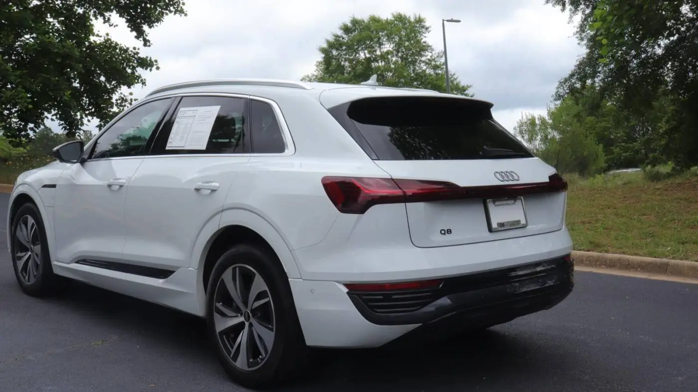 2024 Audi Q8 e-tron WA15AAGE5RB026132