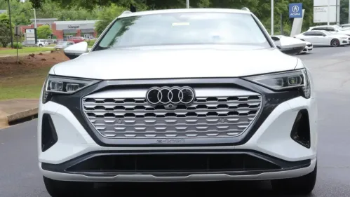 2024 Audi Q8 e-tron WA15AAGE5RB026132