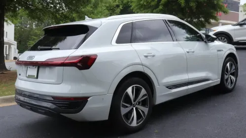 2024 Audi Q8 e-tron WA15AAGE5RB026132