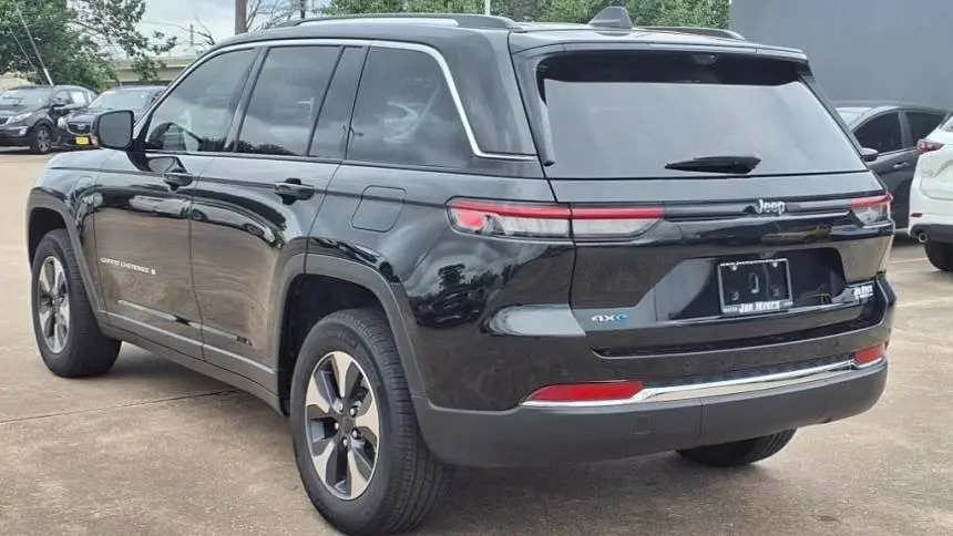 2022 Jeep Grand Cherokee 1C4RJYB66N8747275