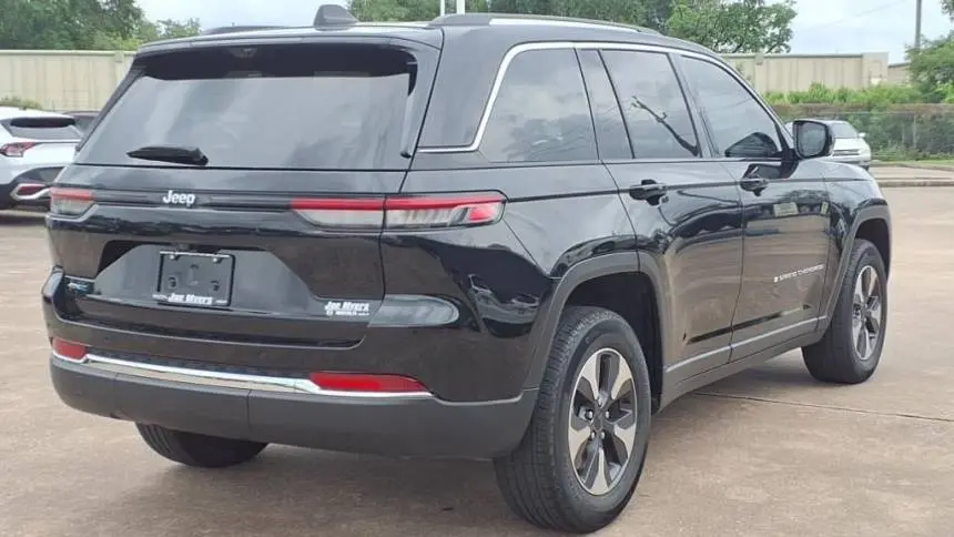 2022 Jeep Grand Cherokee 1C4RJYB66N8747275