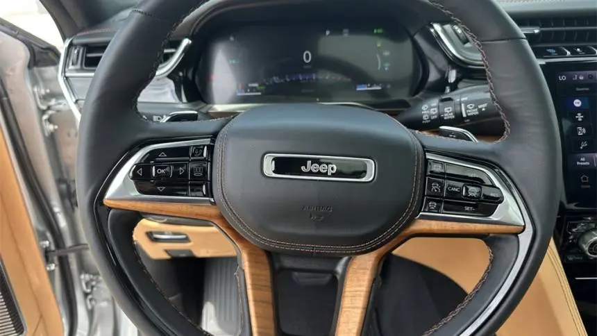2024 Jeep Grand Cherokee 1C4RJYE65R8500492